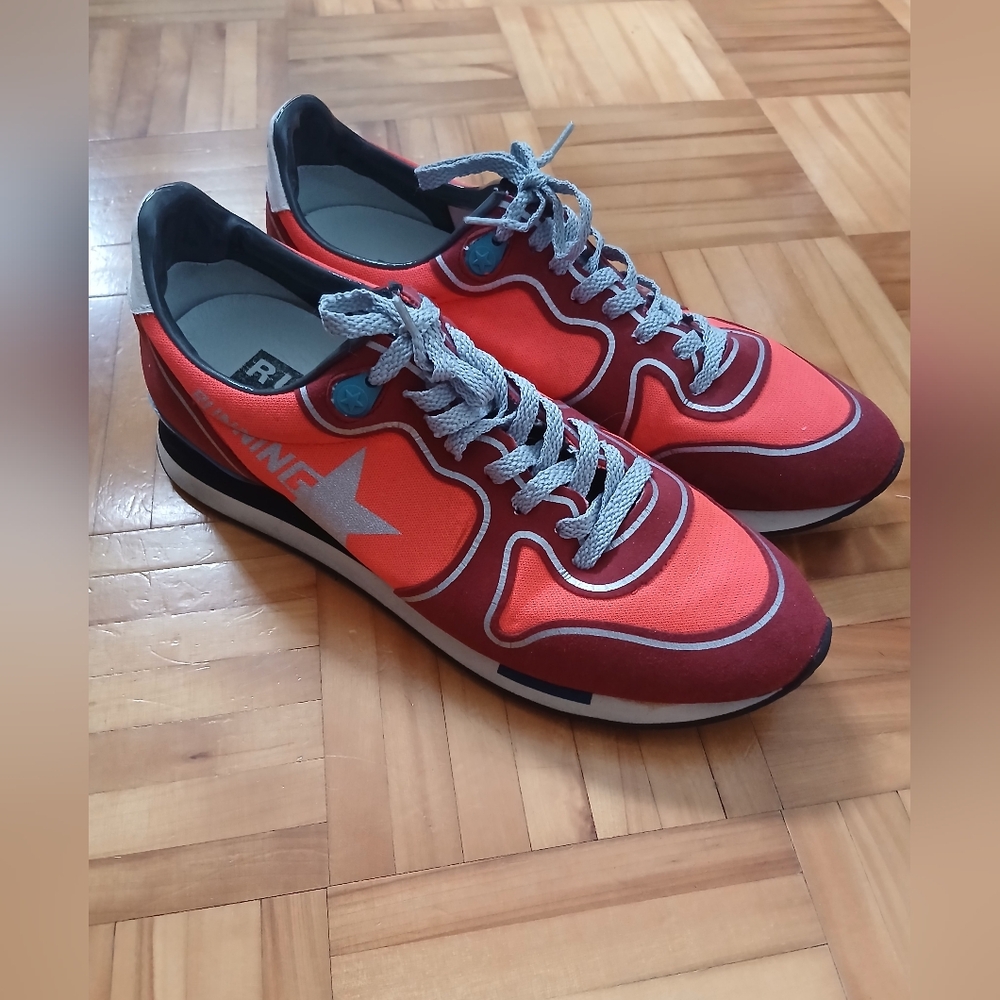 Golden Goose Stylish Red and Gray Men's Sneakers.Size 39